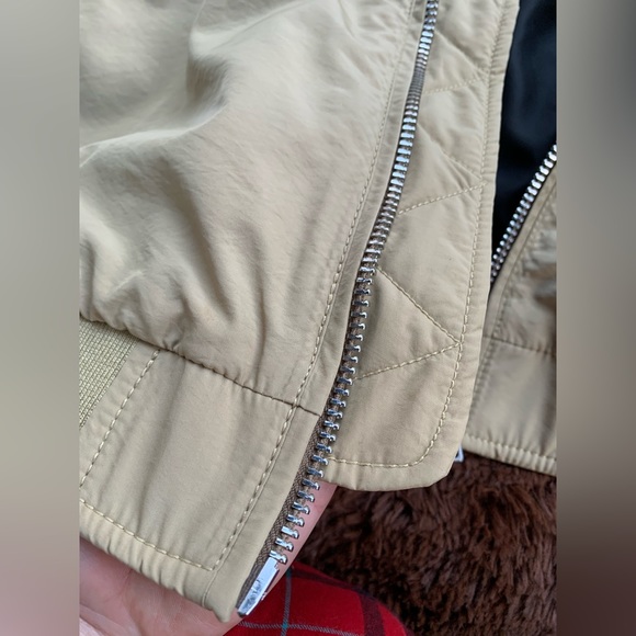 The Weeknd x H&M XO Bomber Khaki Beige Bomber Jacket Size Medium RARE WKND - Picture 10 of 14